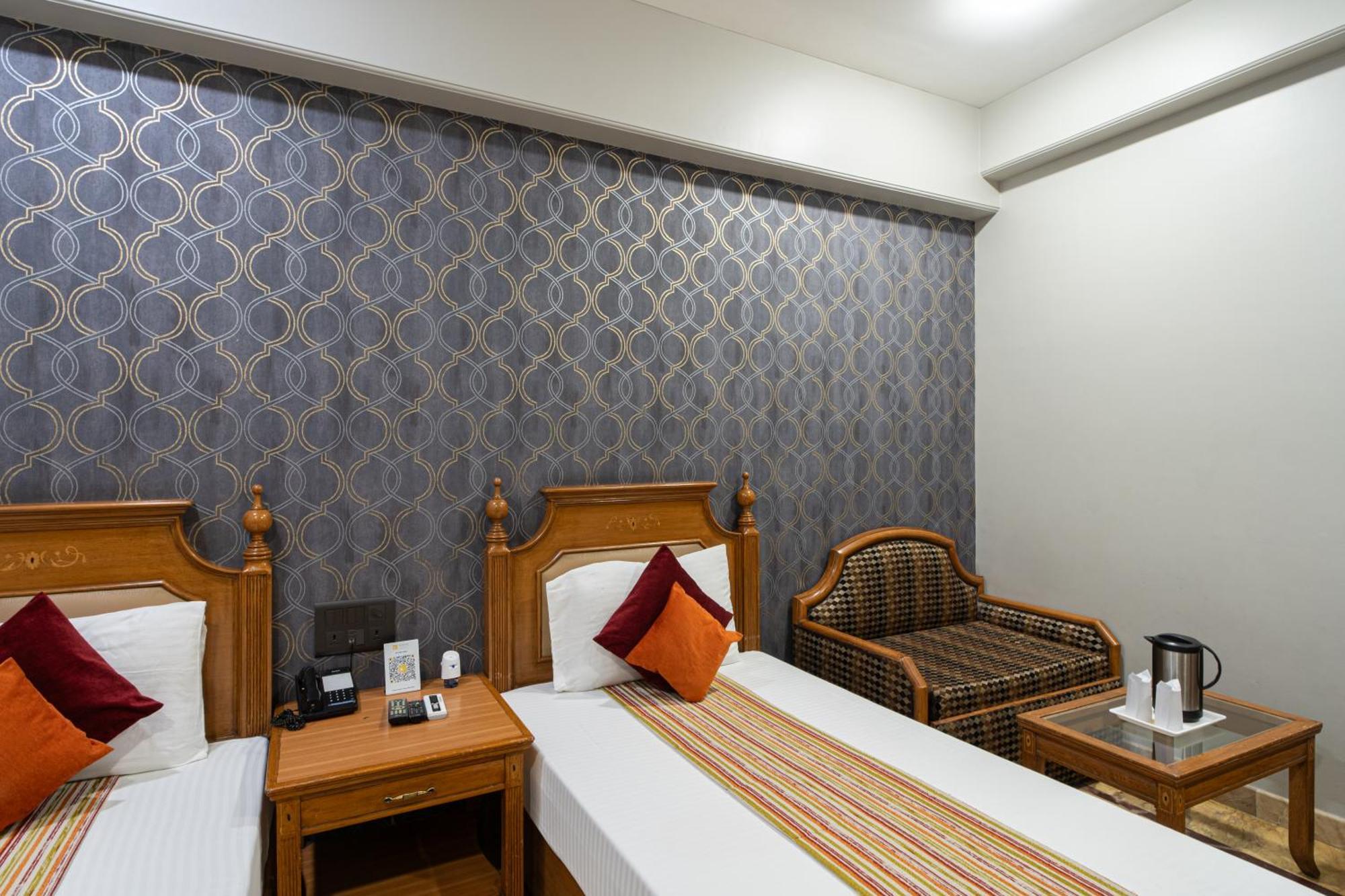 Hotel Sunstar Grand Dillí Exteriér fotografie