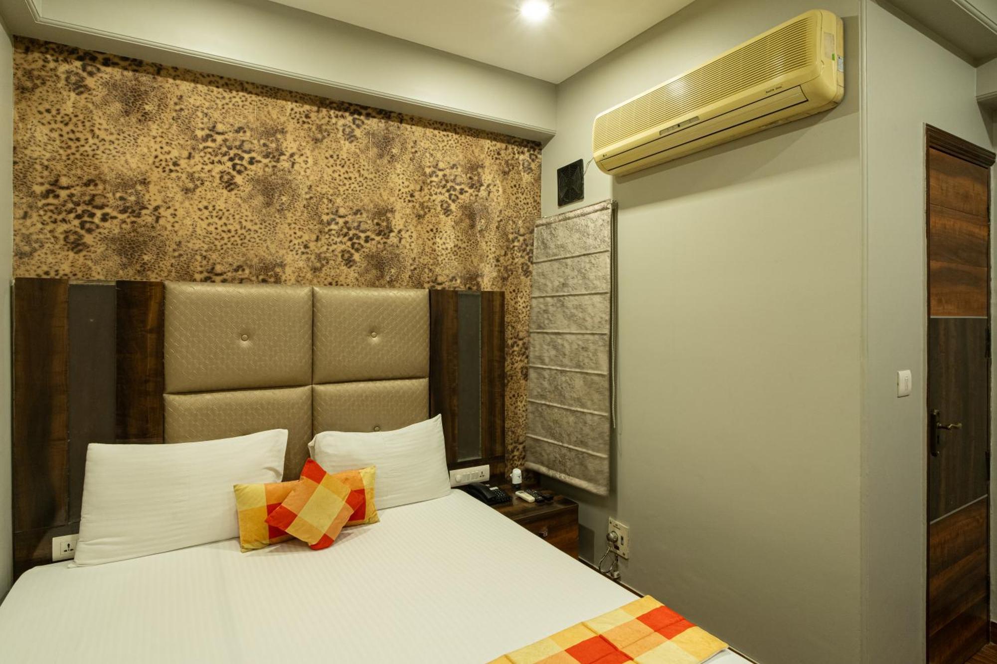 Hotel Sunstar Grand Dillí Exteriér fotografie